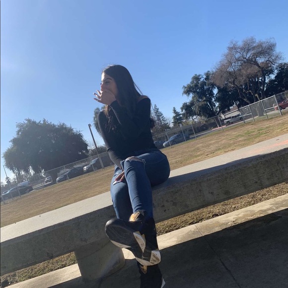 Meet your Posher, Vansssa - Picture 1 of 1